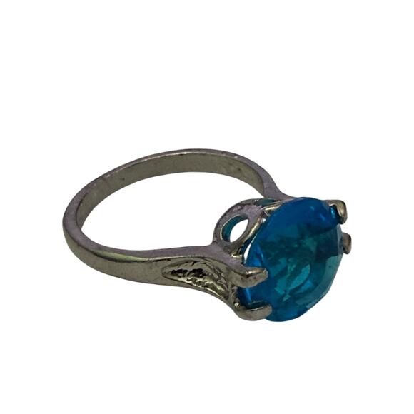 Blue Unique Solitaire Stone Silver Ring Size 9 - Picture 3 of 6